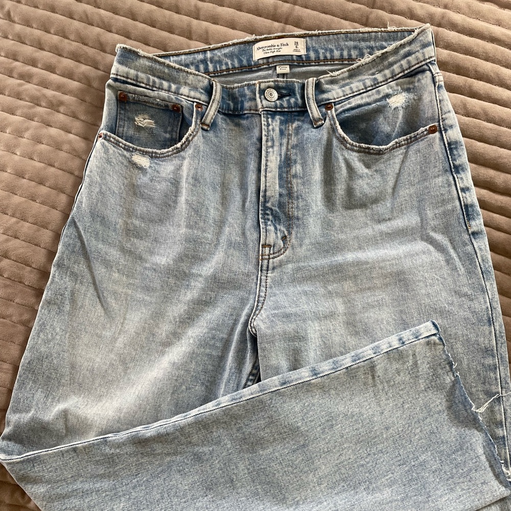 COPY - Abercrombie Curve Love High Rise Ankle Straight jeans